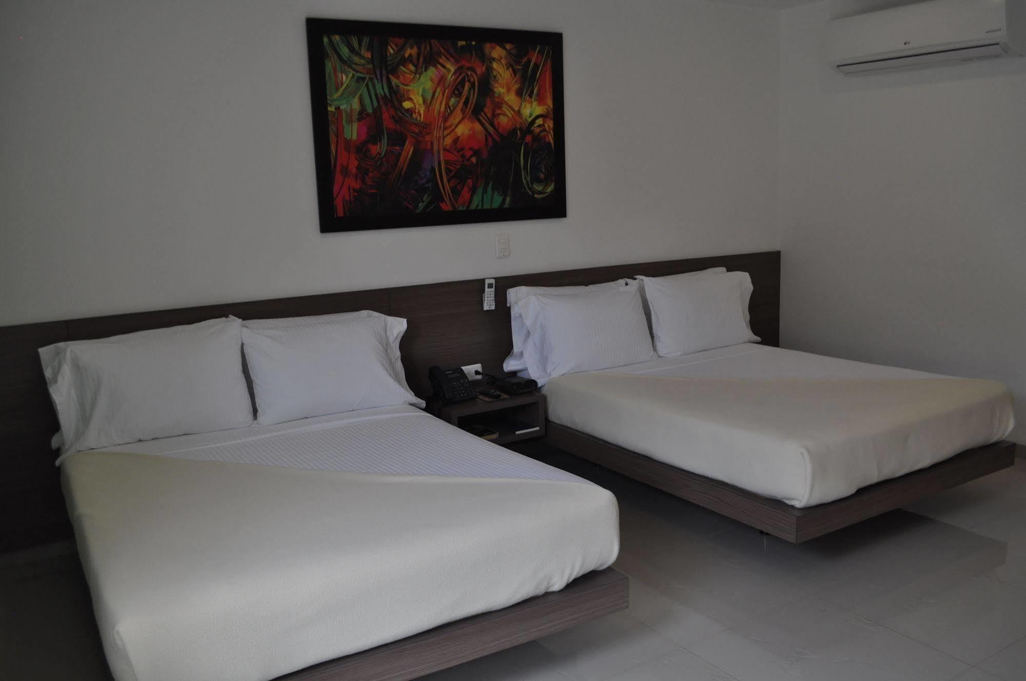 Hotel Mio Boutique Кукута Экстерьер фото